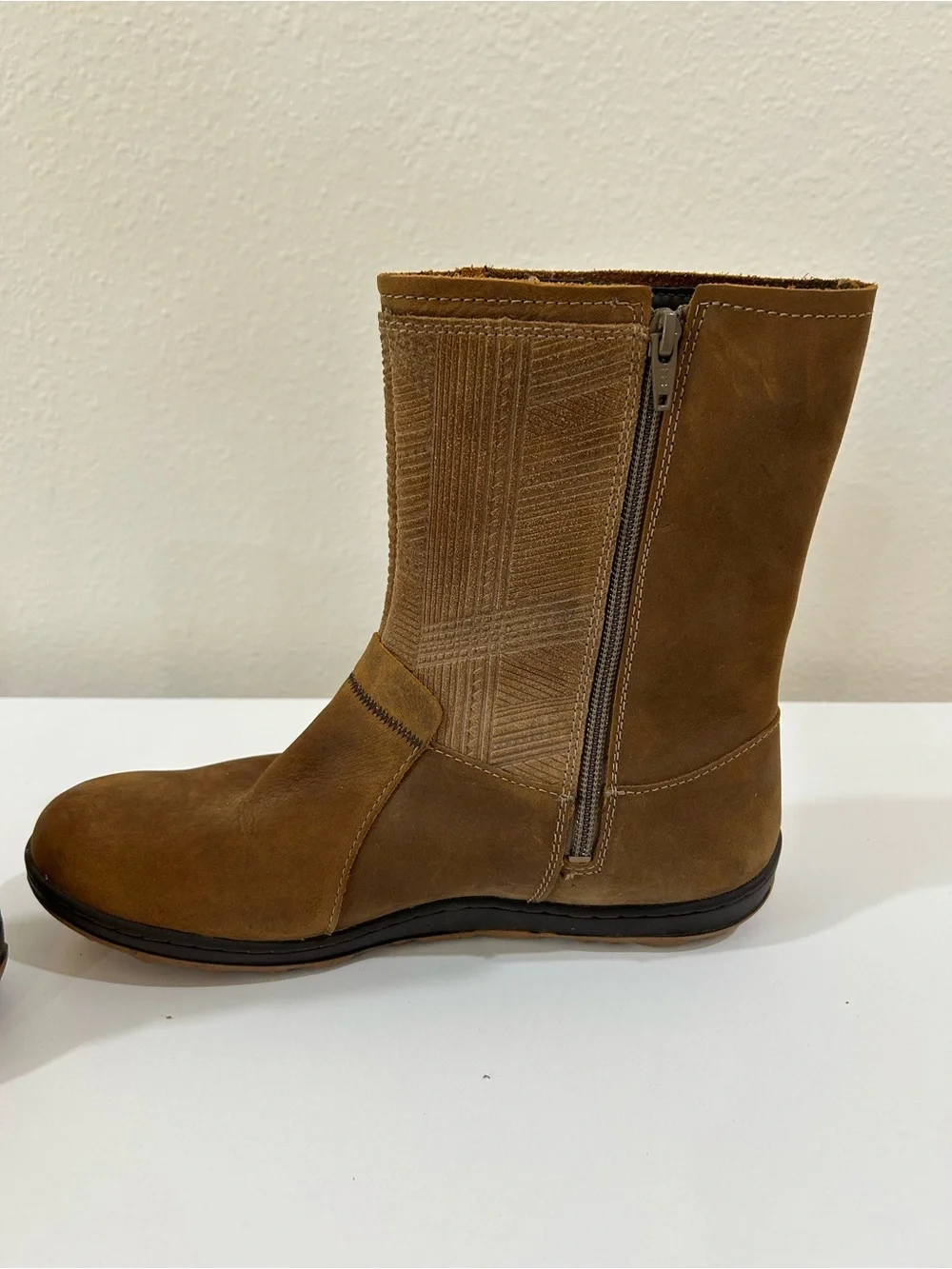 Merrell Ashland Vee Mid Brown Leather Waterproof Zip Up Boots, Size 8.5